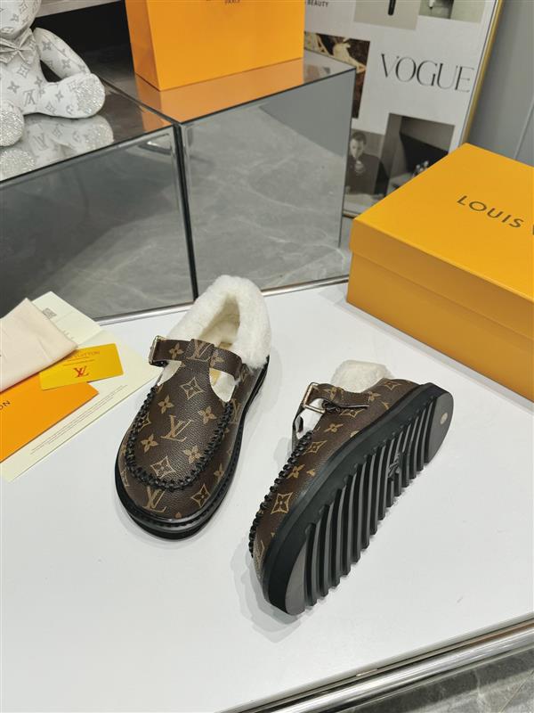 2025126104518157 300